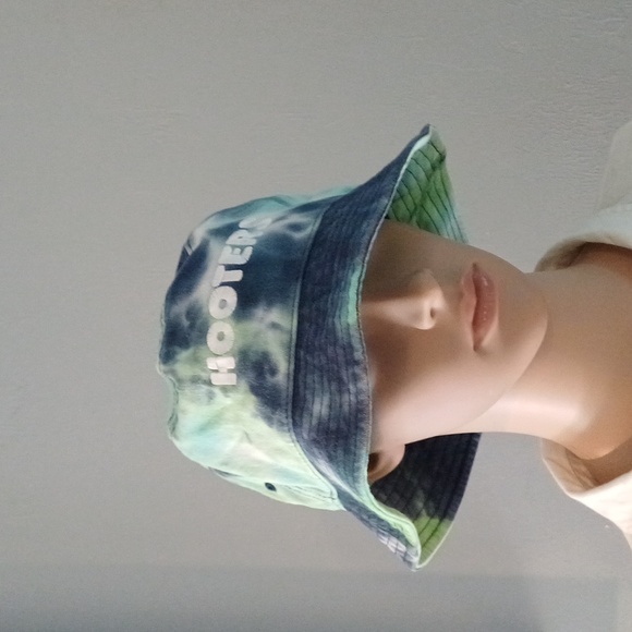 Hooters tie dye canvas bucket hat OS - Picture 1 of 12